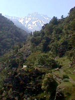 Vereda de la estrella. El pico del fondo es La Alcazaba